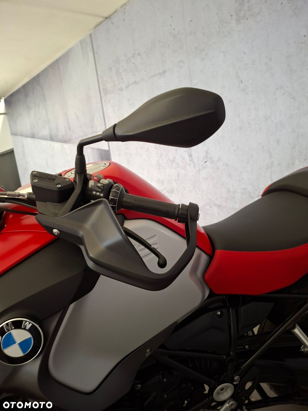 BMW R - 6