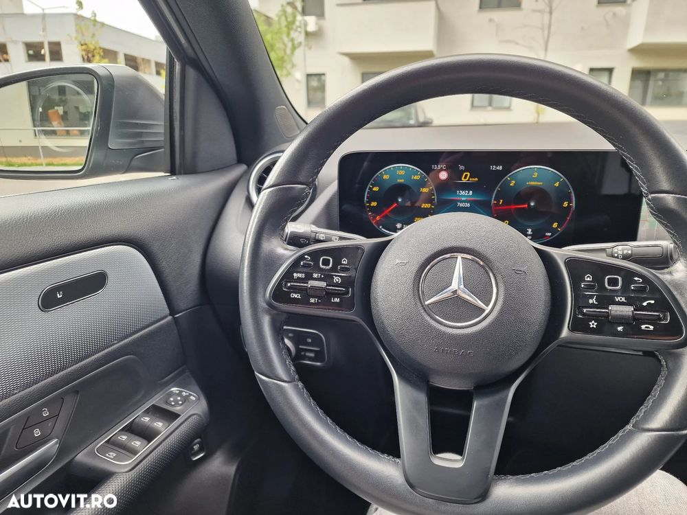 Mercedes-Benz GLA - 22