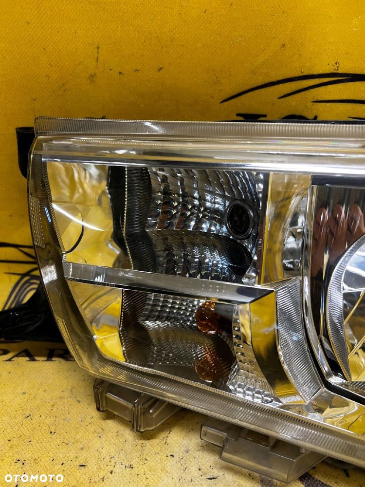 LAMPA REFLEKTOR PRZÓD PRZEDNIA LEWY LEWA TOYOTA HILUX VIII 2020 - 5