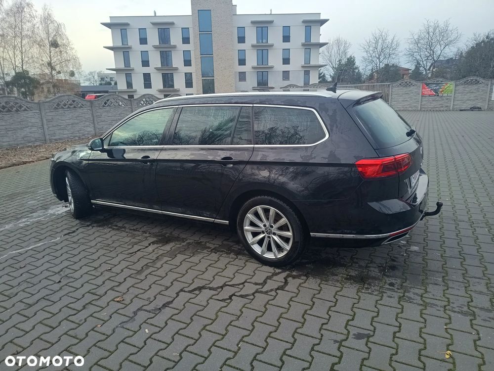 Volkswagen Passat - 14