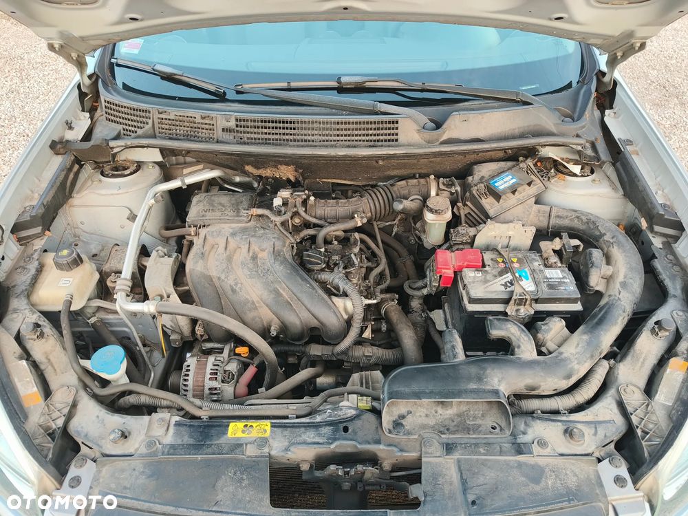 Nissan Qashqai 1.6 visia - 14