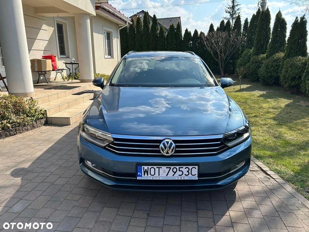 Volkswagen Passat - 2
