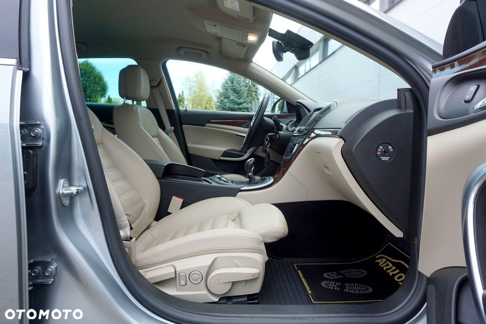 Opel Insignia 1.4 T Cosmo S&S - 31