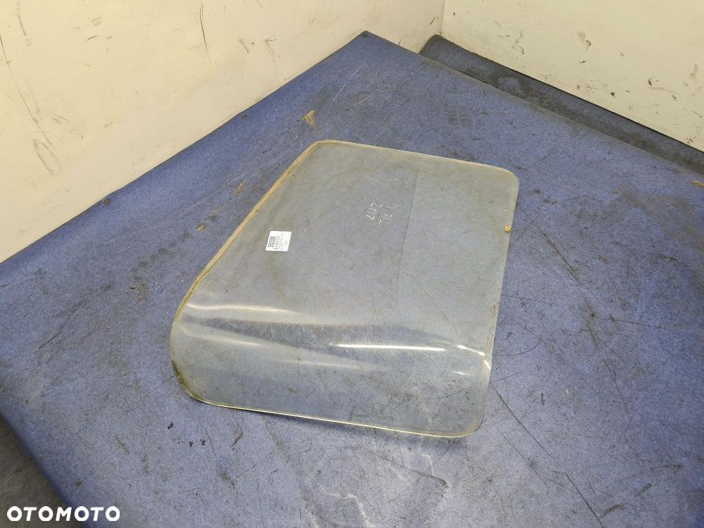 LIAZ 100. 02 SZYBA KAROSERYJNA TYŁ LEWA - 2