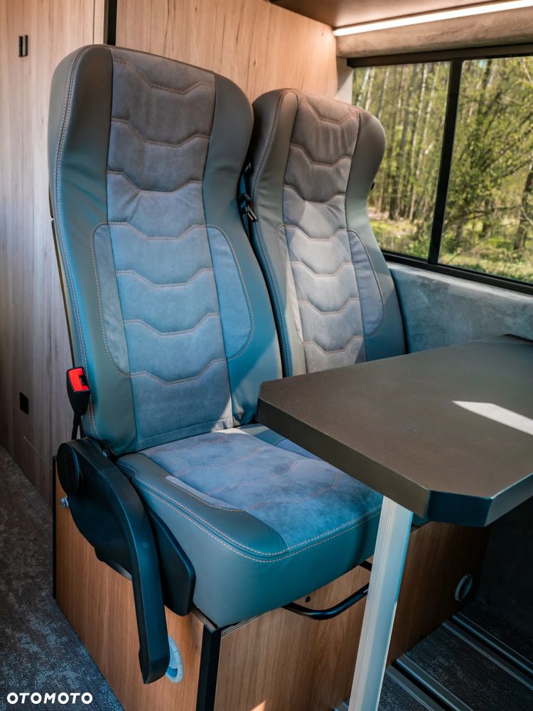 Mercedes-Benz Sprinter - 23