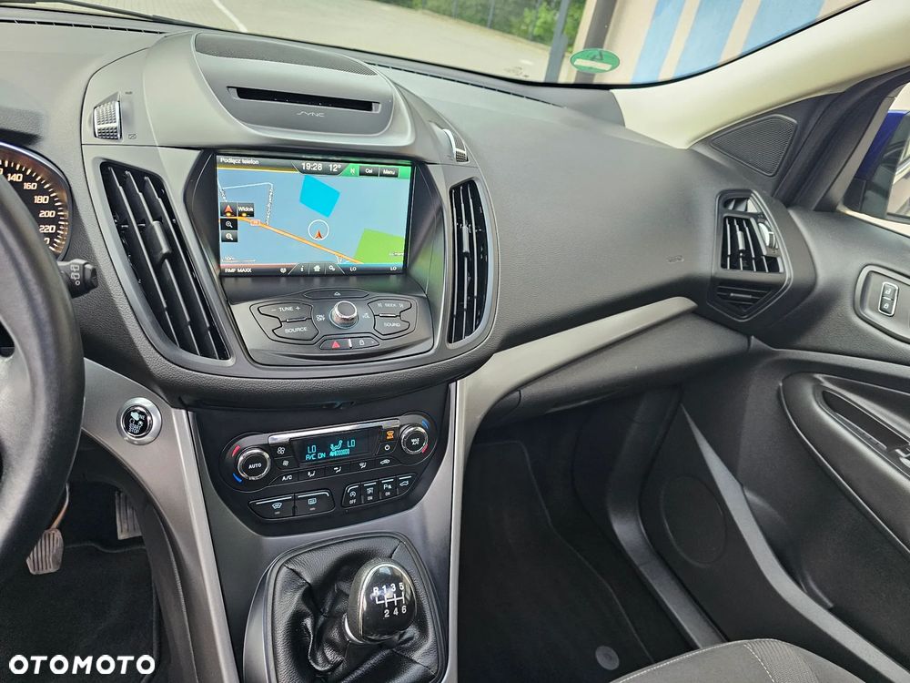 Ford Kuga 1.5 EcoBoost 2x4 SYNC - 16