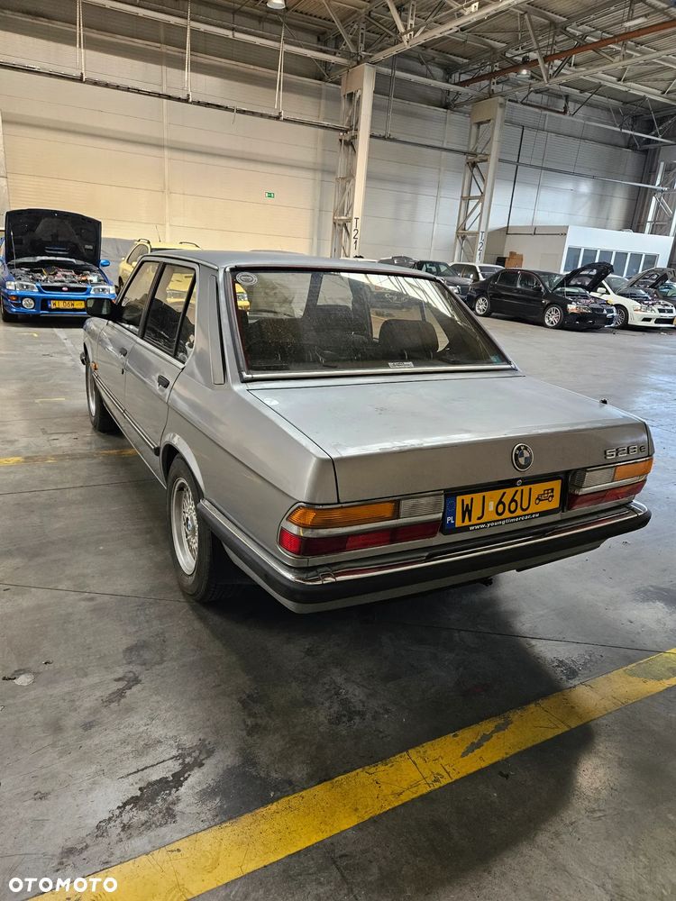 BMW Seria 5 - 13