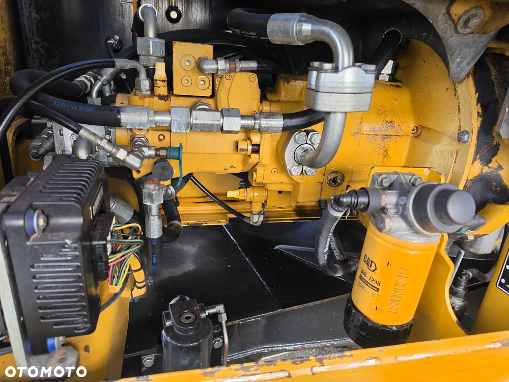 Caterpillar M315D - 12