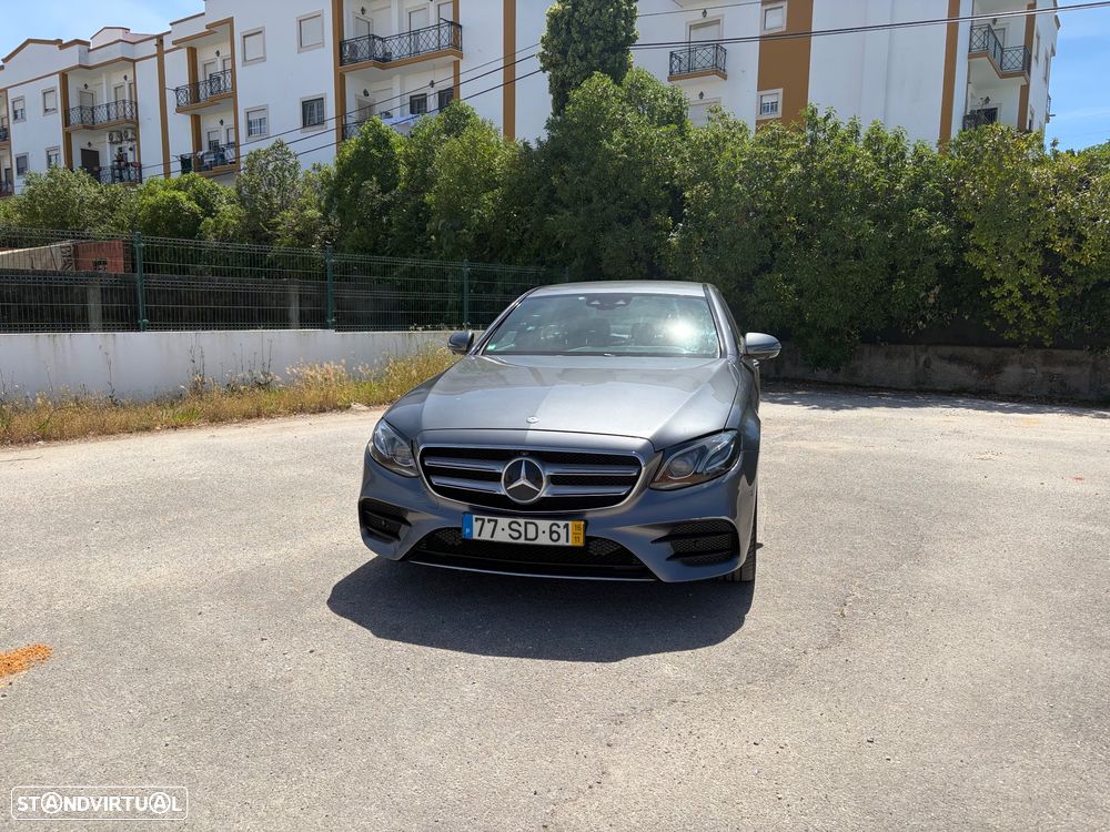 Mercedes-Benz E 220 d AMG Line - 1