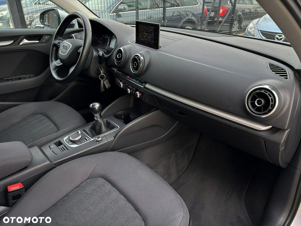 Audi A3 Sportback 1.4 TFSI Attraction - 30