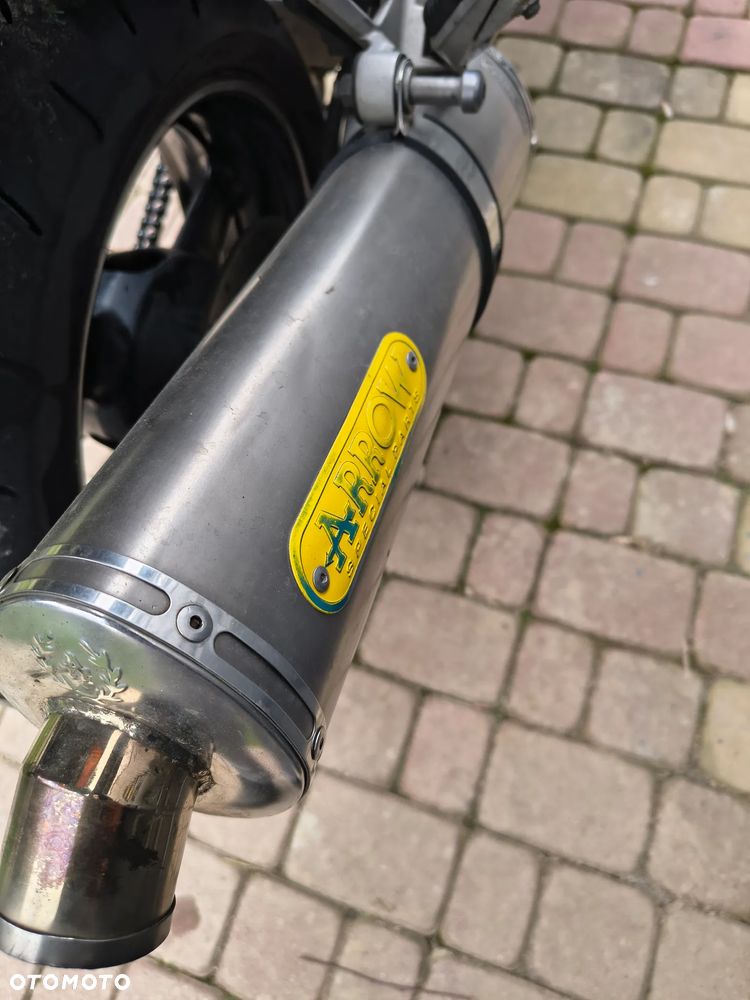 Yamaha FZS - 4