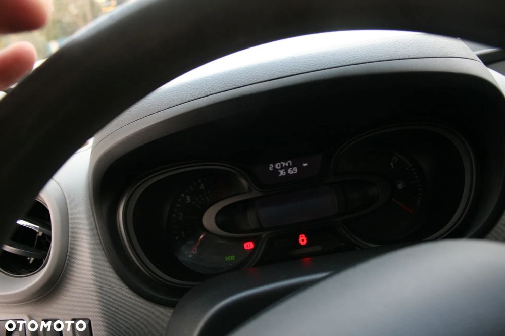 Renault TRAFIC - 17
