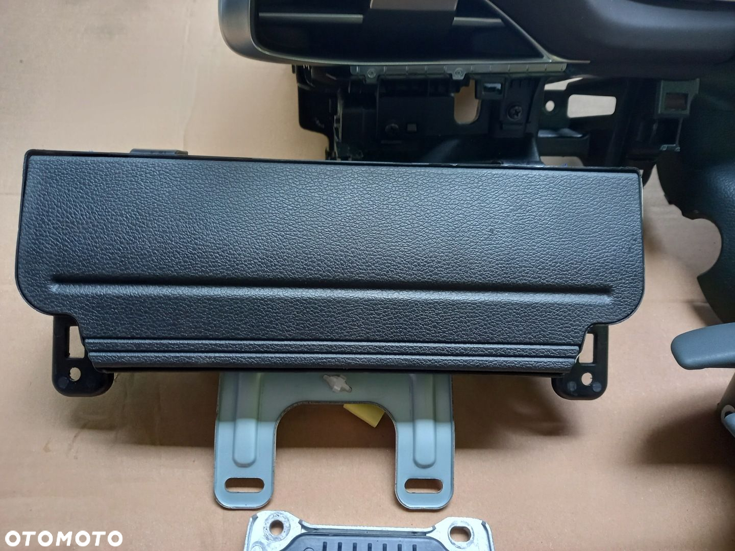 KONSOLA DESKA SENSOR airbag 4 PASY GENESIS Gv80 - 9