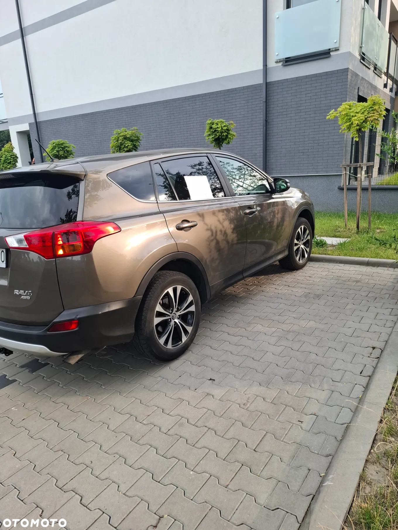 Toyota RAV4 2.0 D-4D Premium - 12