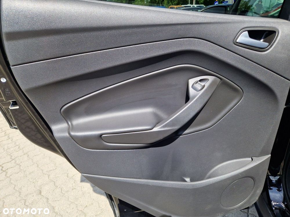 Ford Kuga - 22