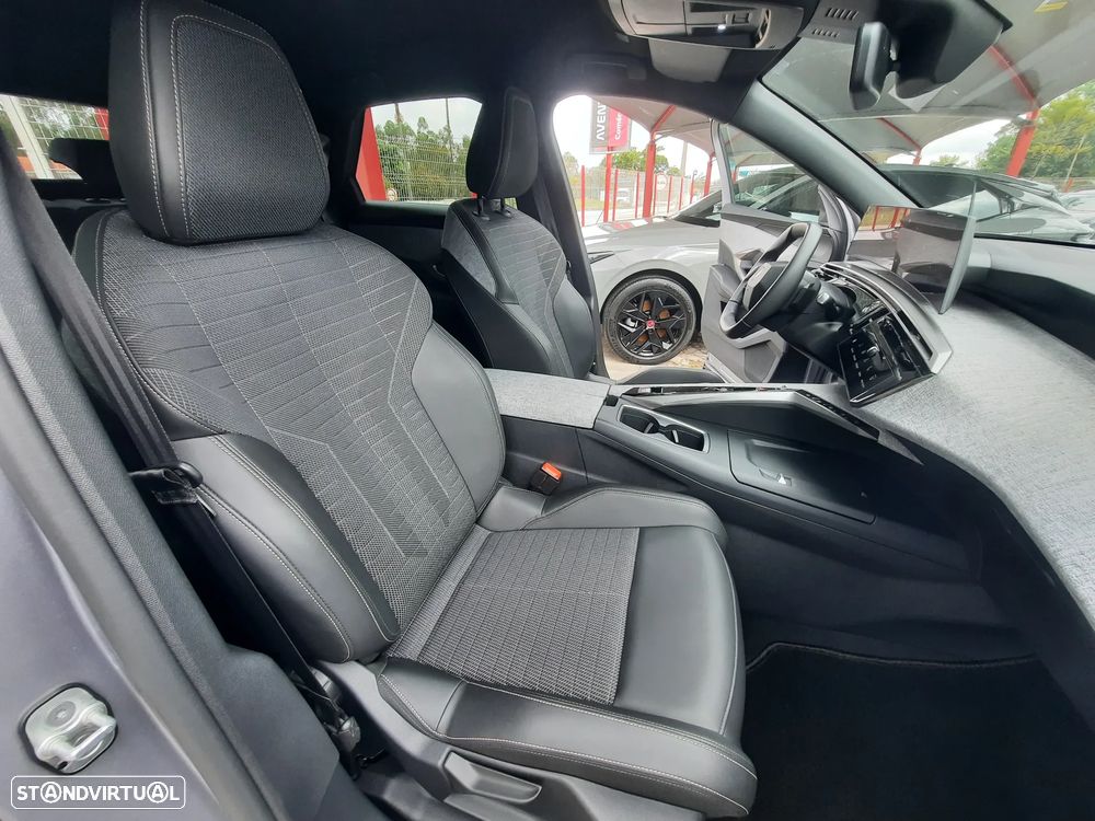 Peugeot 3008 Hybrid 145 e-DSC6 Allure - 30