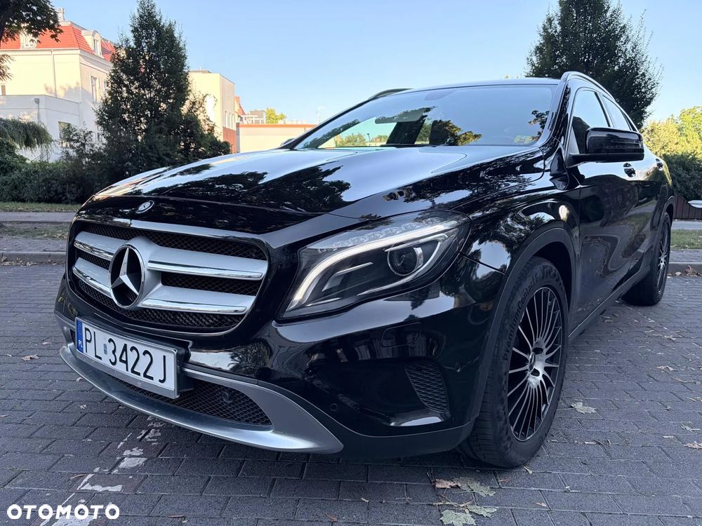 Mercedes-Benz GLA - 2