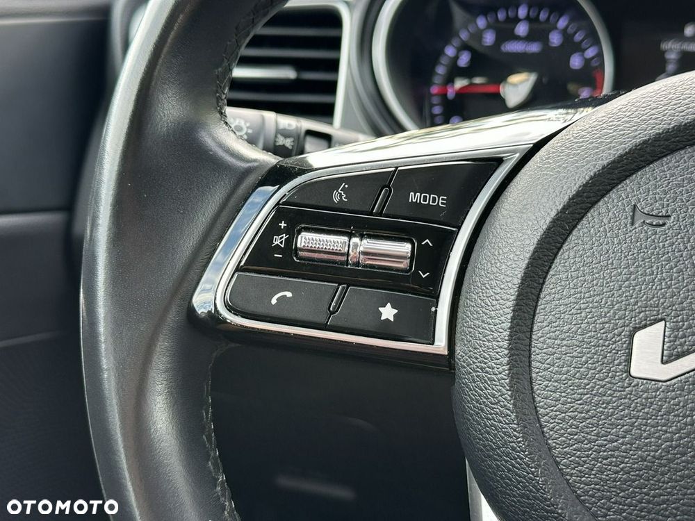 Kia Ceed - 27