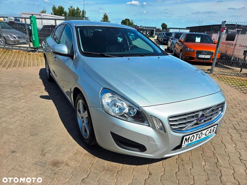 Volvo S60 DRIVe Momentum - 22