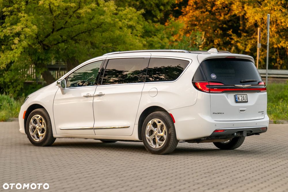 Chrysler Pacifica - 7