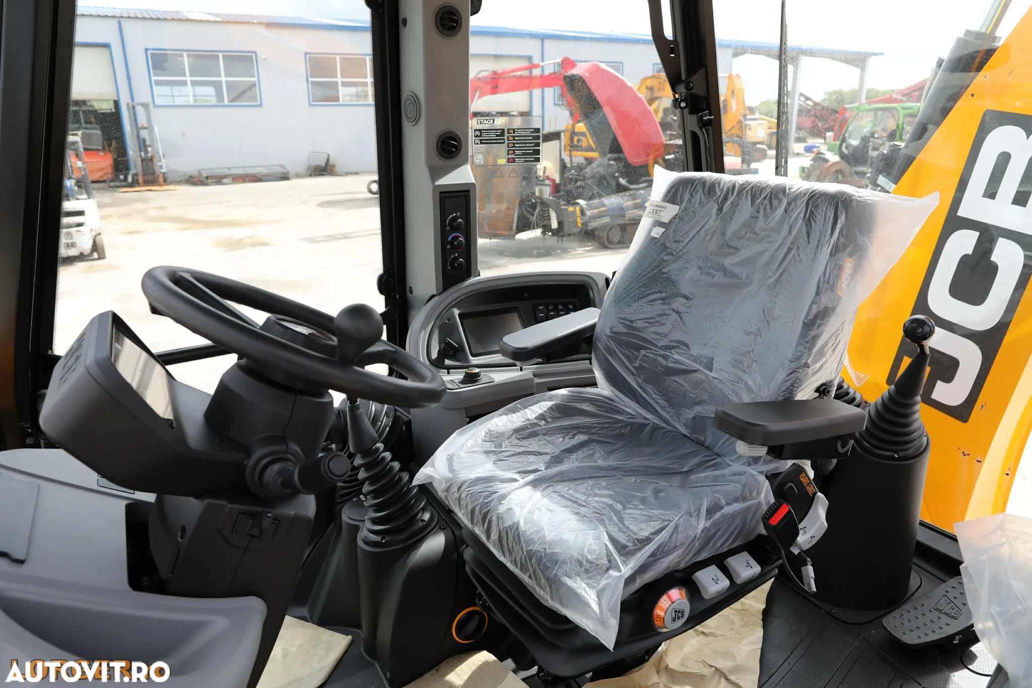 JCB 3CX - 8
