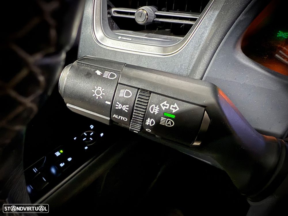 Lexus UX 250h Premium - 19