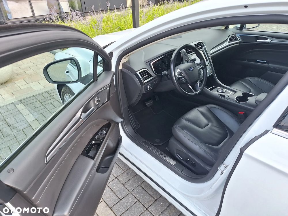 Ford Mondeo 2.0 EcoBlue Titanium - 18