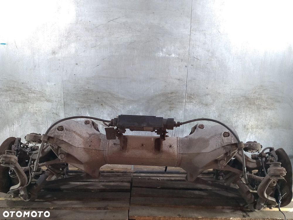 BELKA ZAWIESZENIA, OŚ TYŁ  PEUGEOT 508 9640718610  9640718710 2.0 HDI KOMBI - 1