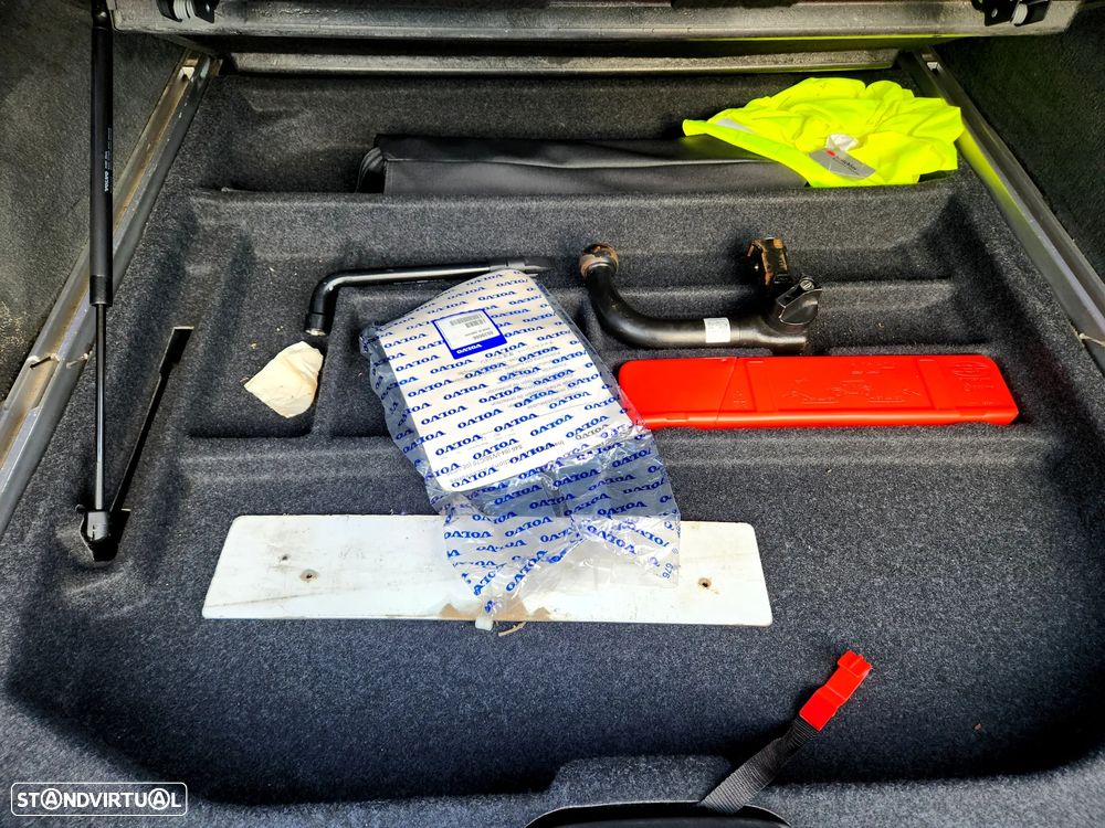 Volvo XC 70 2.4 D Summum Geartronic - 16