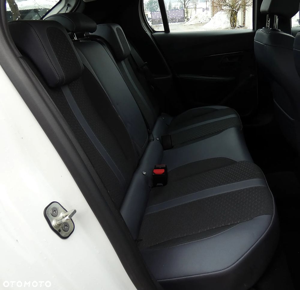 Peugeot 208 1.2 PureTech Like S&S - 11