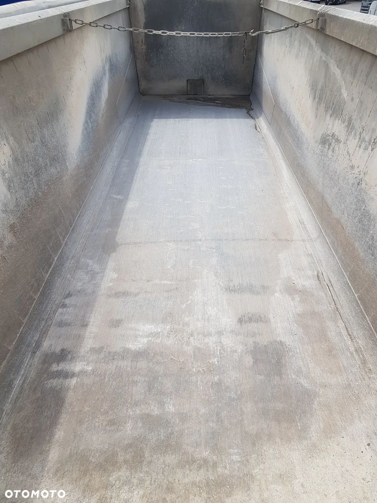 Schmitz Cargobull SKI24 8.2 39m³ - 8