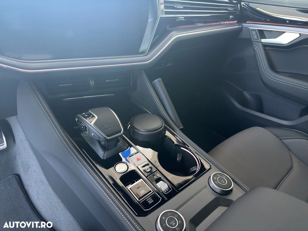 Volkswagen Touareg V6 TDI 4MOTION R-Line - 11