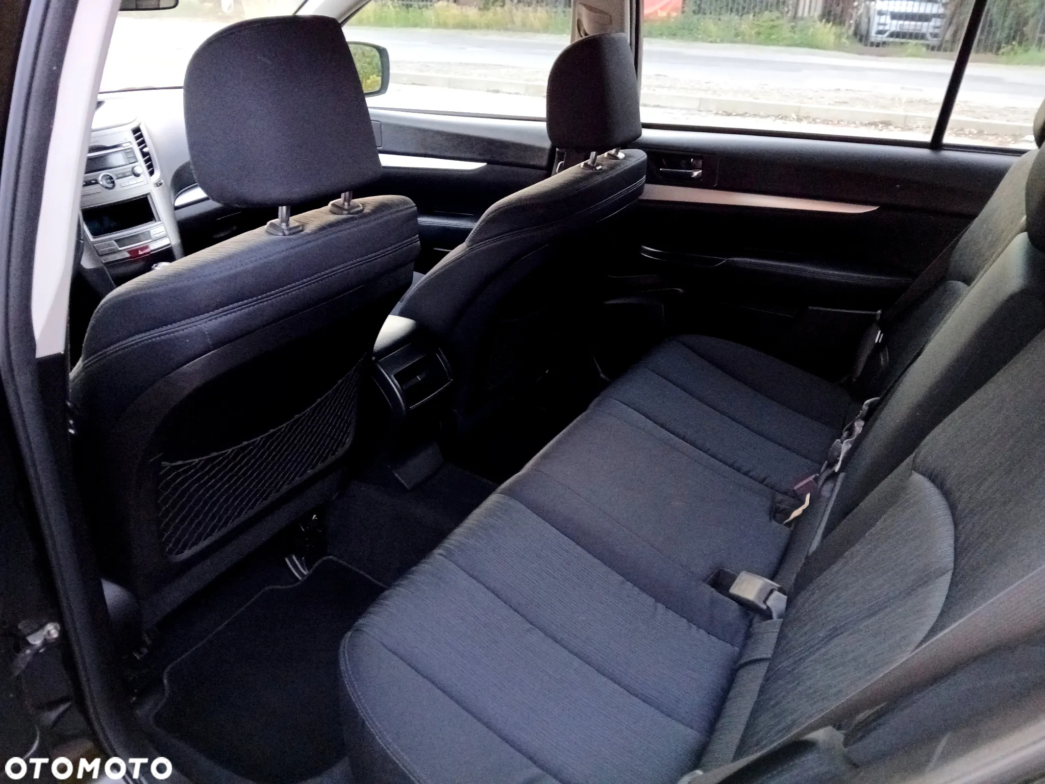 Subaru Legacy - 31