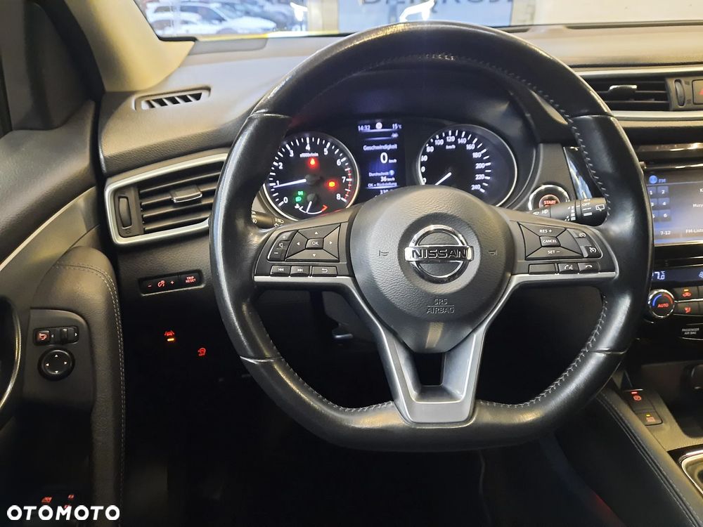 Nissan Qashqai 1.3 DIG-T Tekna - 25
