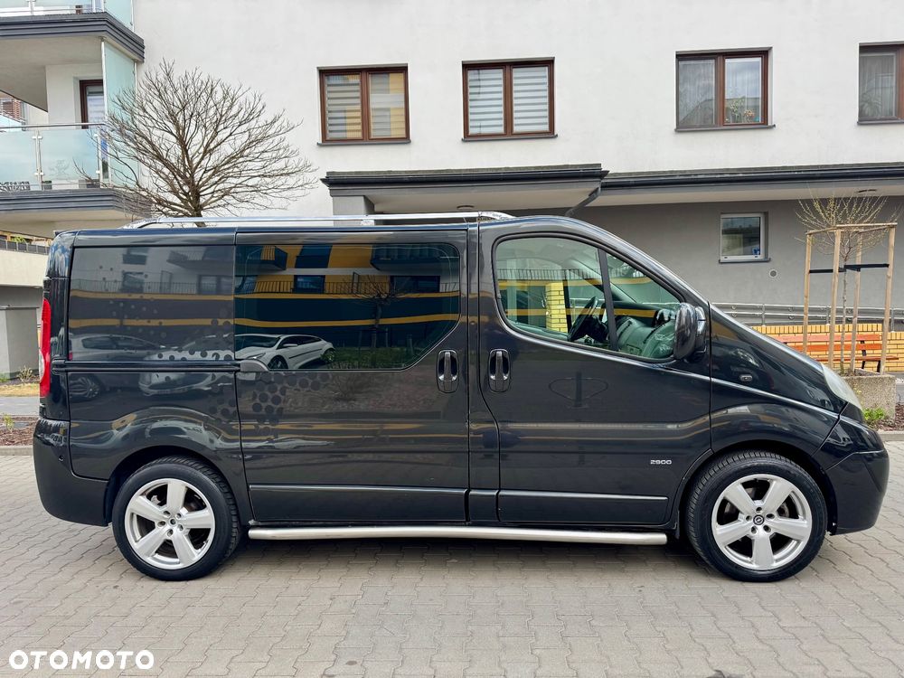 Opel Vivaro - 10