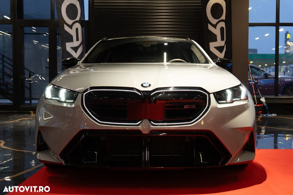 BMW M5 xDrive - 27
