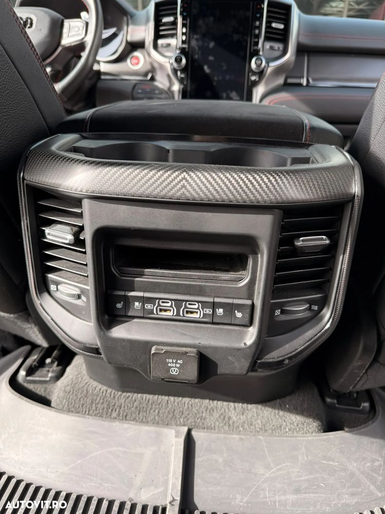 Dodge RAM - 12