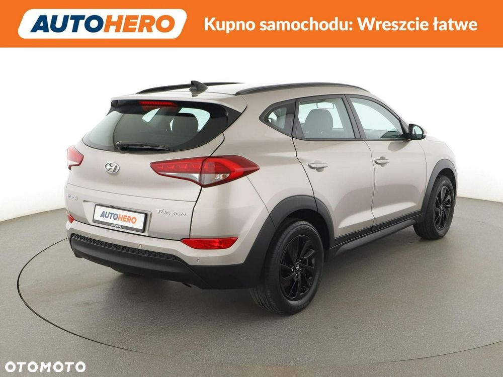 Hyundai Tucson 1.7 CRDI BlueDrive Style 2WD - 8