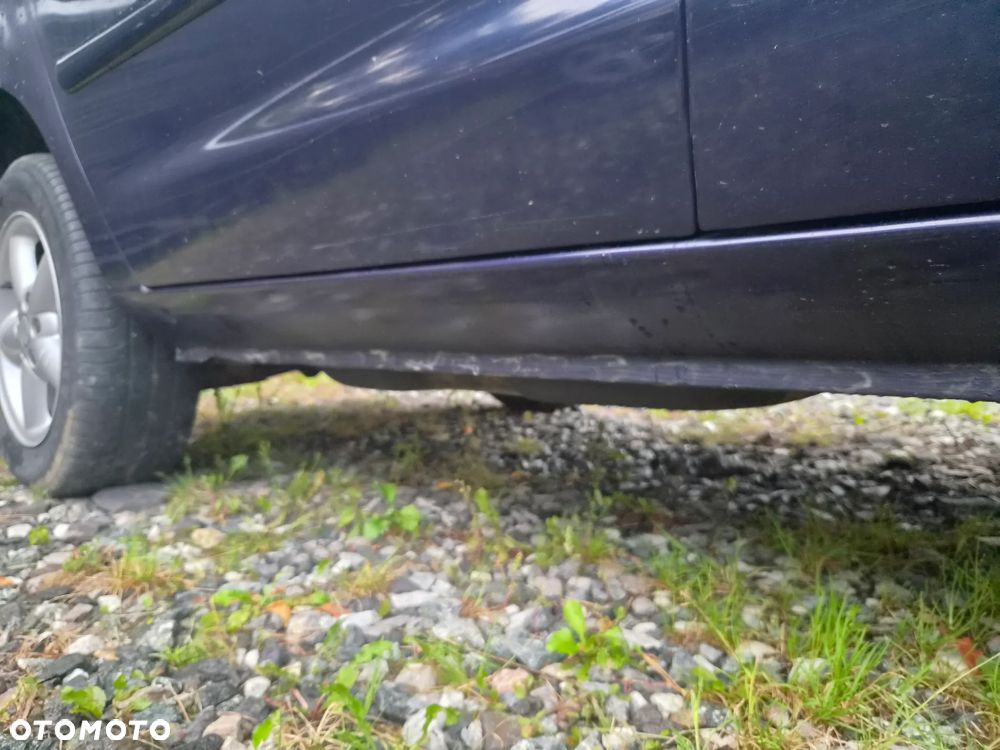 Volkswagen Sharan 1.9 TDI Comfortline - 10
