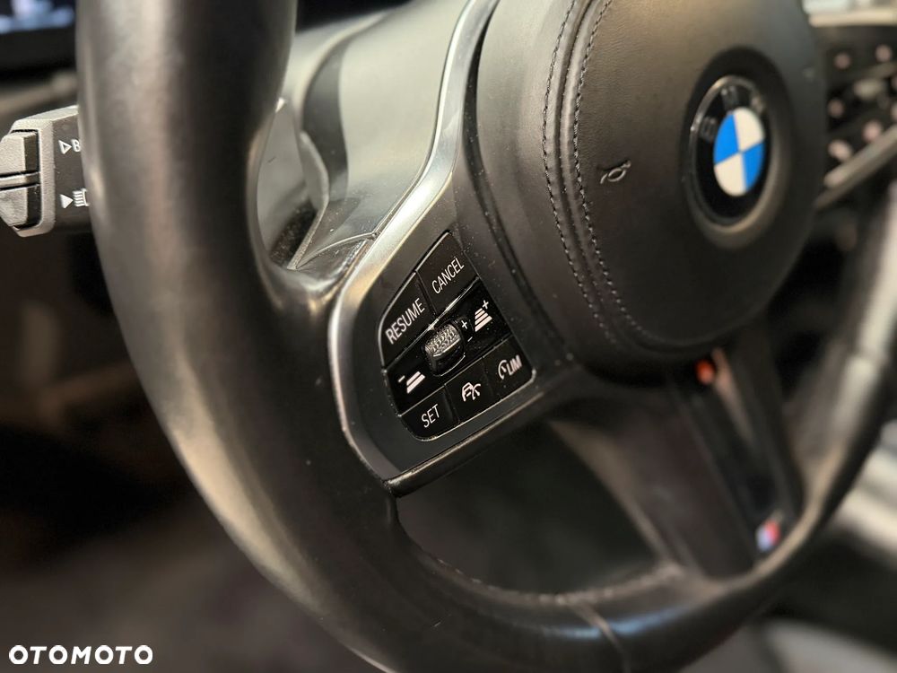 BMW Seria 3 320d xDrive M Sport sport - 12