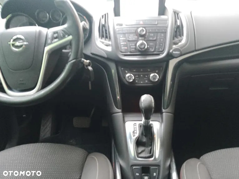 Opel Zafira 2.0 CDTI Cosmo - 4