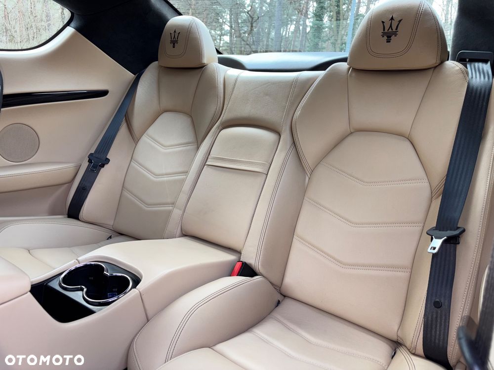 Maserati GranTurismo S Automatik - 15