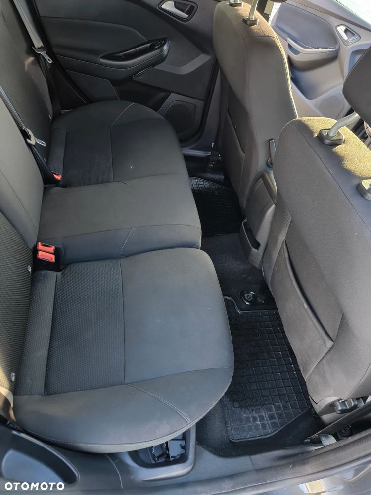 Ford Focus - 21