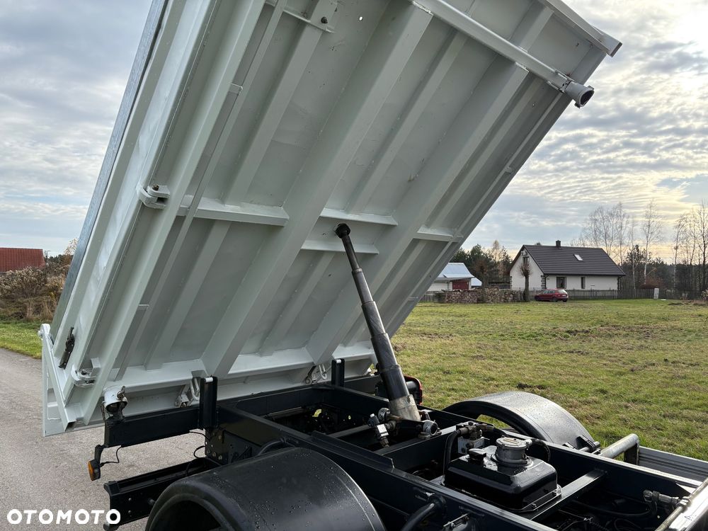 Iveco DAILY 70C17/Wywrot na 3strony/DMC 7000Kg/Żuraw/Klima/Super stan - 17