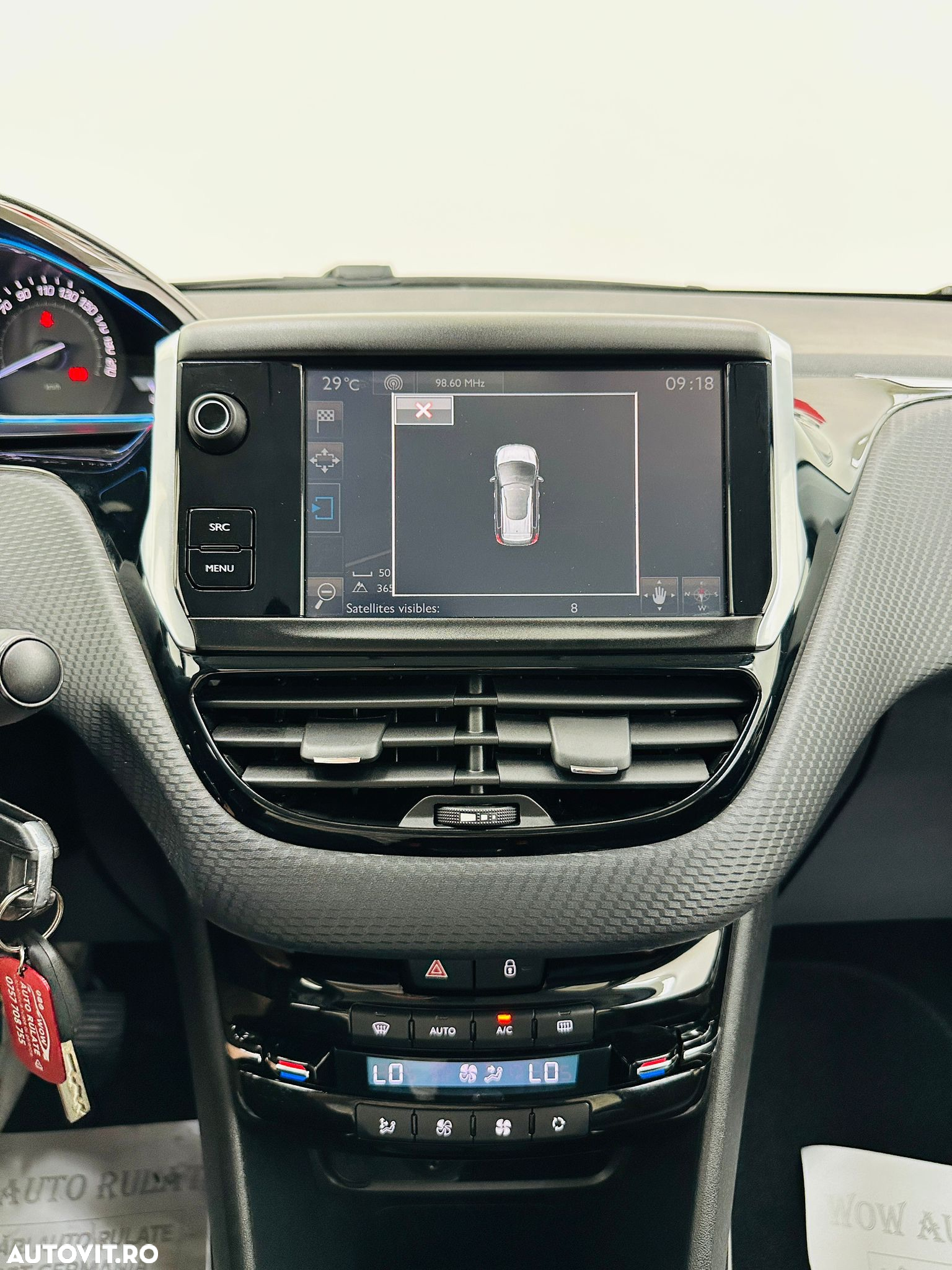 Peugeot 2008 - 30
