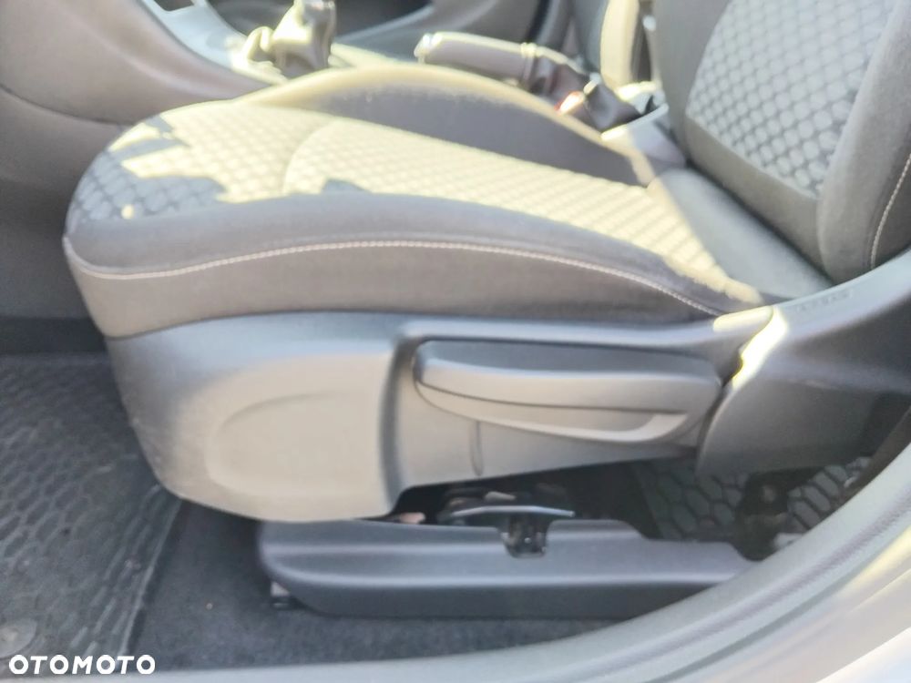 Opel Astra 1.4 T Dynamic - 22