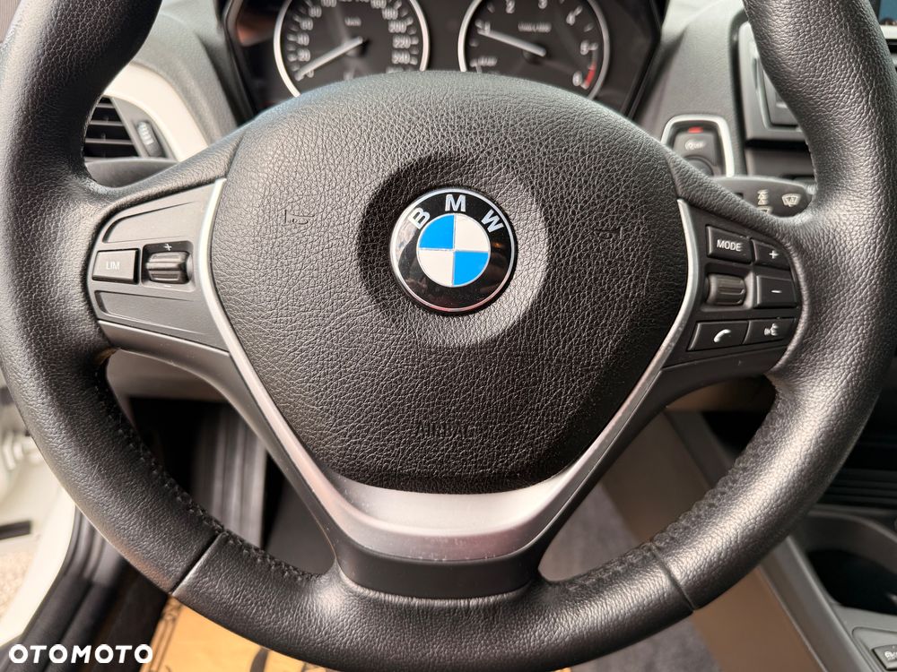BMW Seria 1 116d - 29