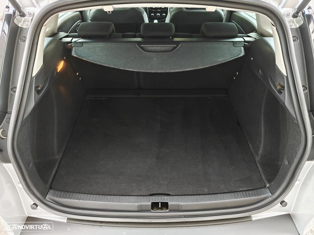 Renault Clio Sport Tourer Energy dCi 90 Business - 23