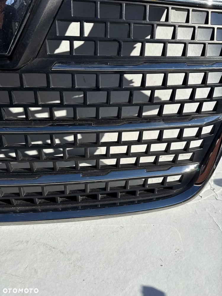 ATRAPA GRIL GRILL RENAULT MASTER IV 4 623109004R 19- - 6