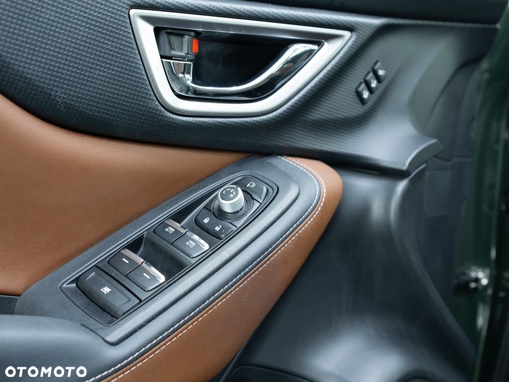 Subaru Forester 2.0i-L Platinum (EyeSight) Lineartronic - 13